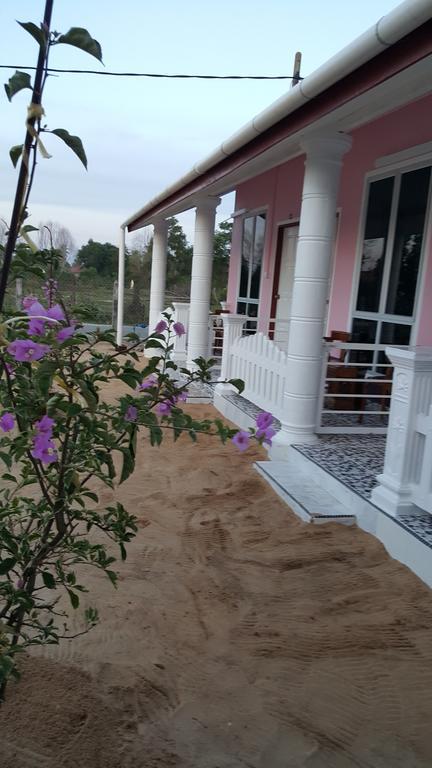 Iz Budget 2 Kampung Kuala Besut Exterior photo