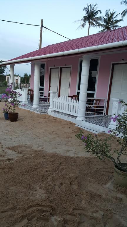 Iz Budget 2 Kampung Kuala Besut Exterior photo